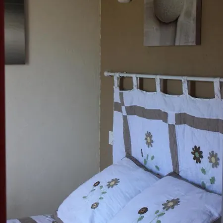 La Roche Bleue Bed and Breakfast Saint-Bois
