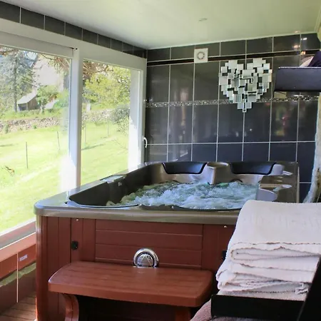 La Roche Bleue Bed and Breakfast 3*